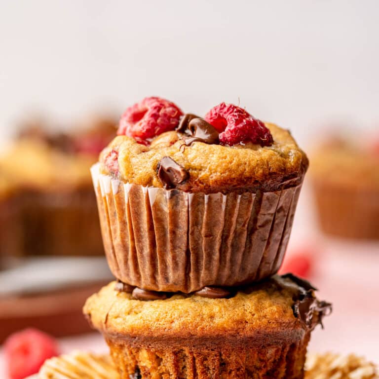 Banana Raspberry Muffins - Cookie Dough Diaries